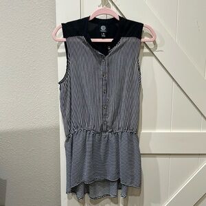 Bobeau sleeveless black and white striped blouse